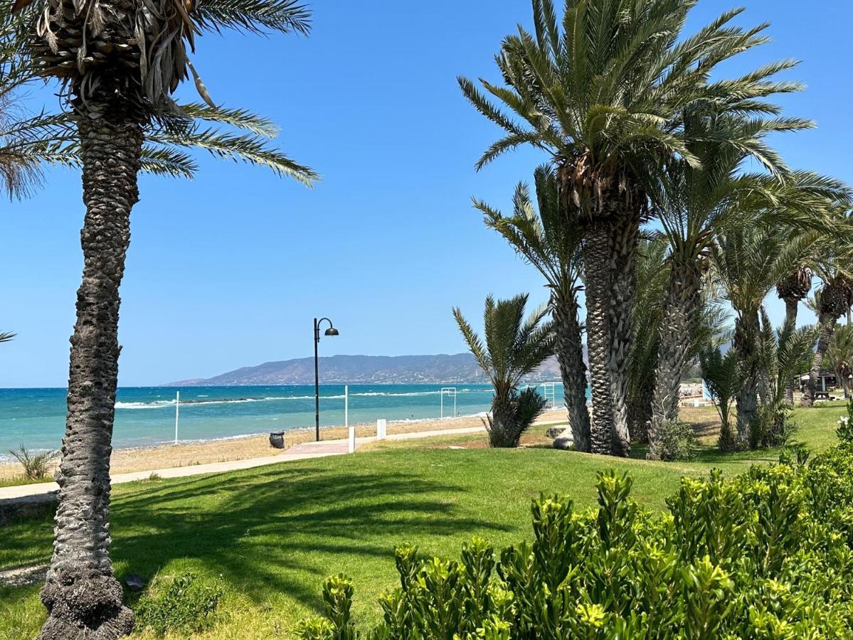 Path Latchi Beachfront Apartments Экстерьер фото
