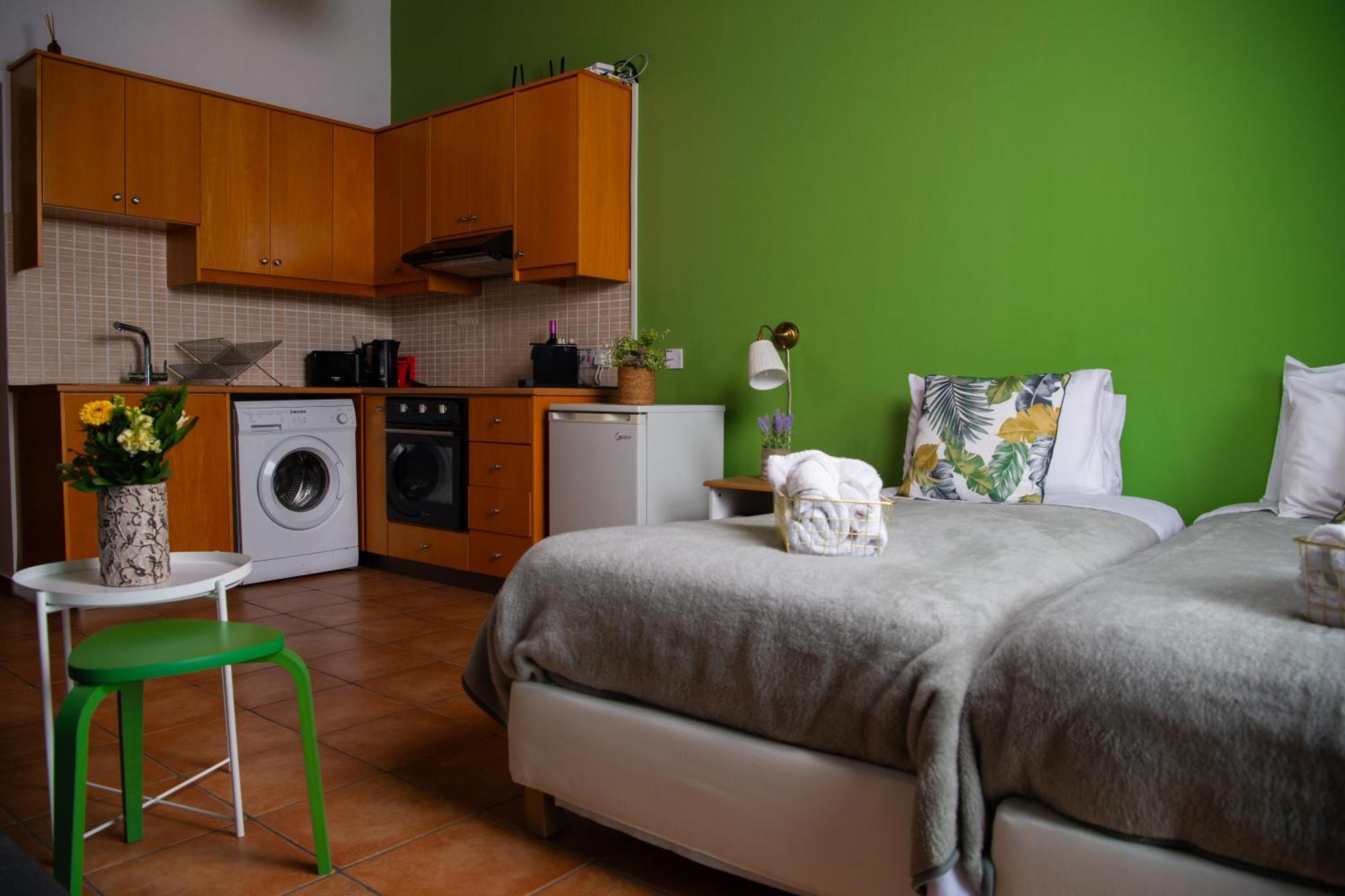 Path Latchi Beachfront Apartments Экстерьер фото